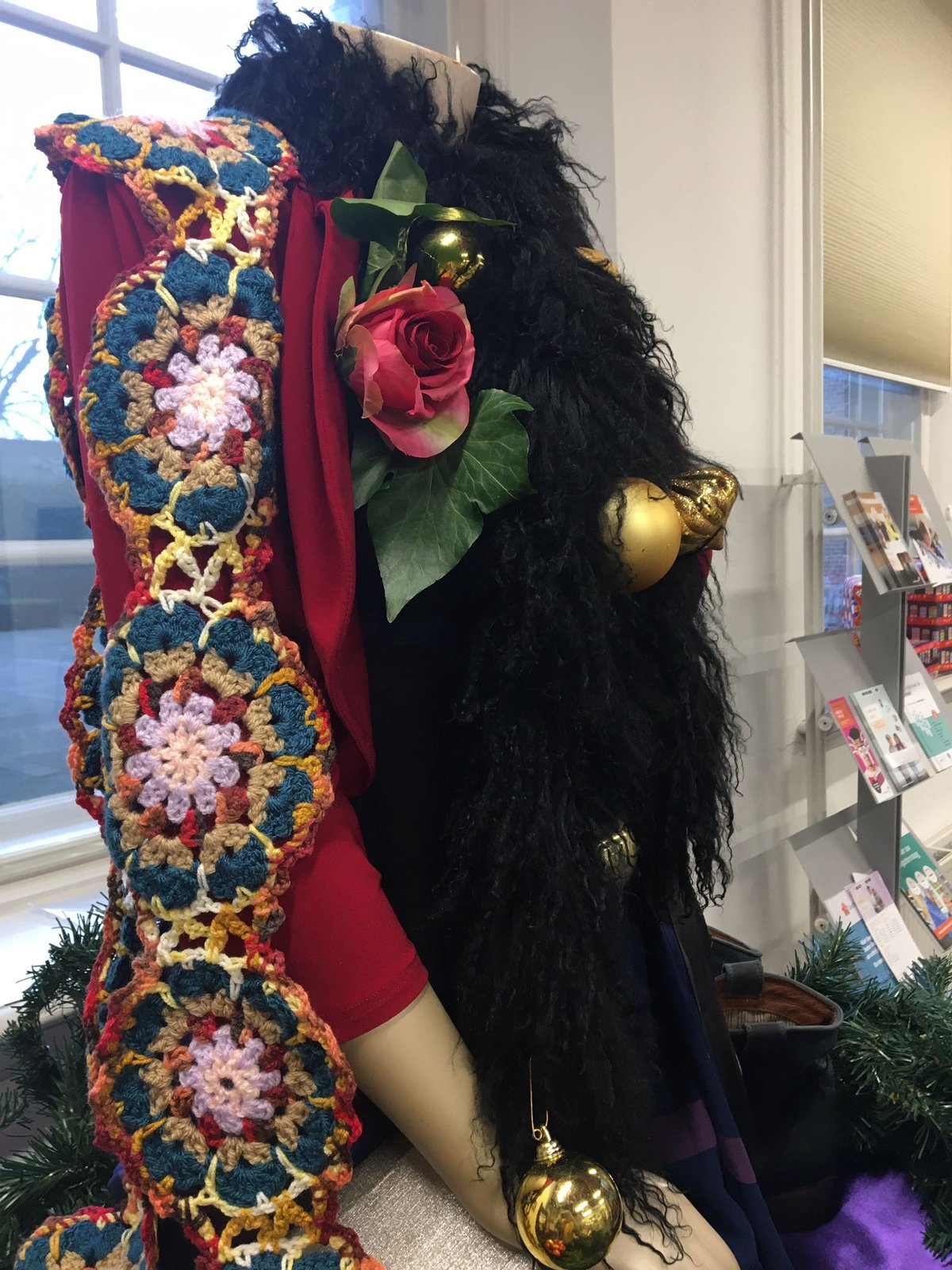 Breiclub in actie voor KerstKleedjeAan