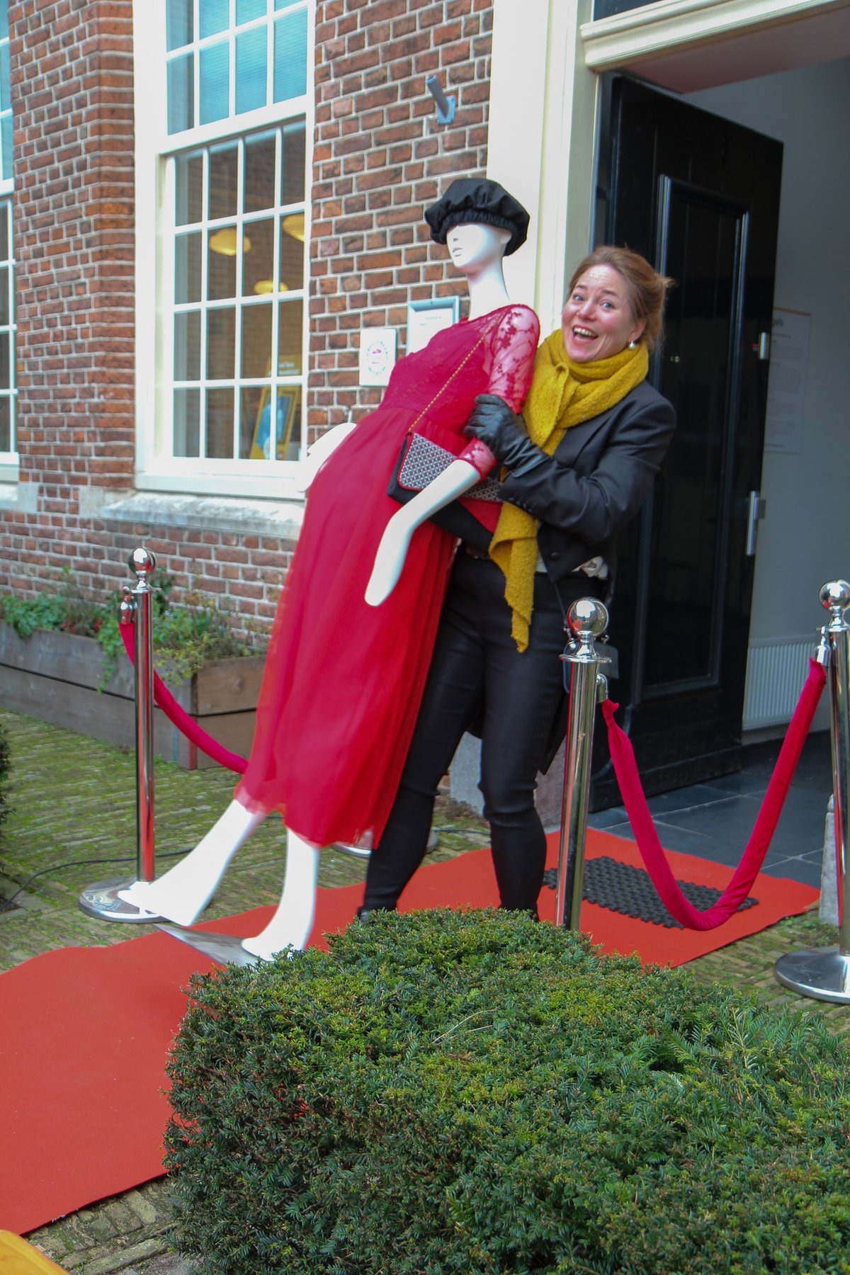 Een perfecte match: Stichting Elisabeth Weeshuis en KerstKleedjeAan