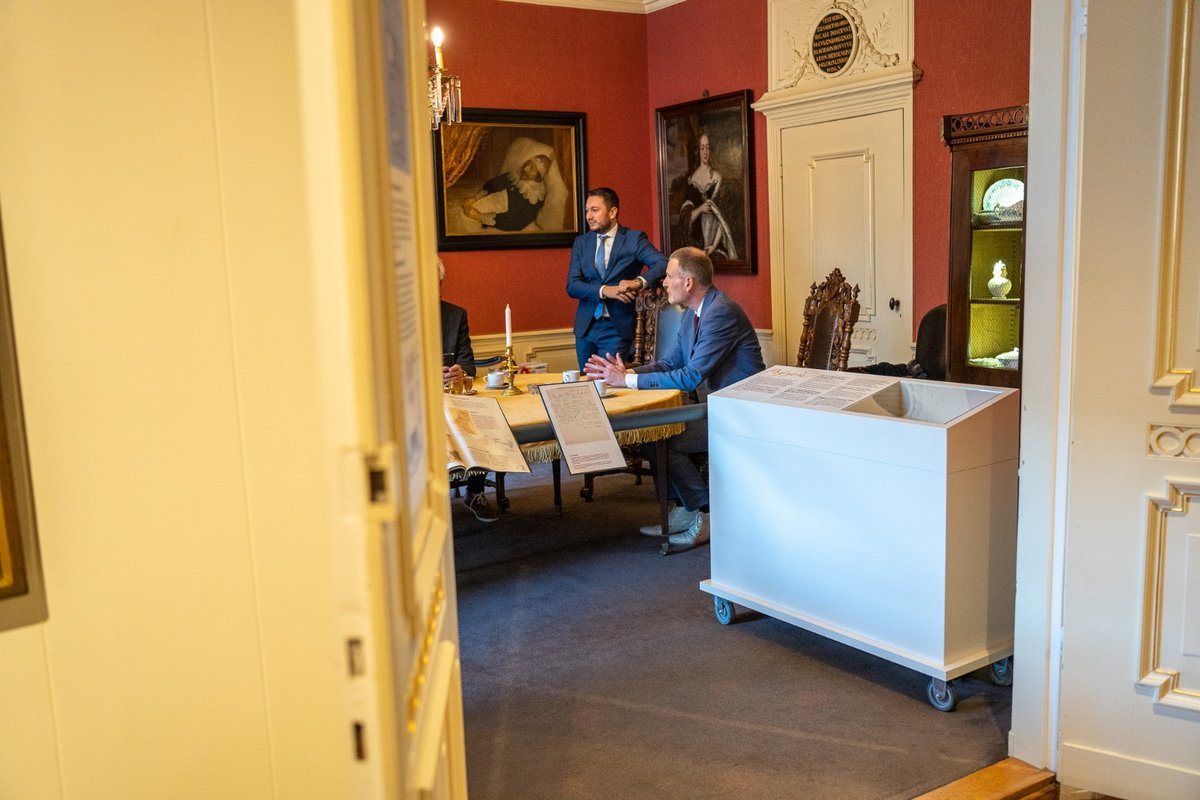 Een perfecte match: Stichting Elisabeth Weeshuis en KerstKleedjeAan