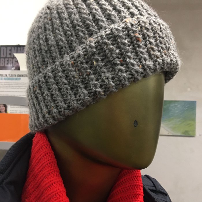 hoeden mutsen sjaals - kleding inleverdag KerstKleedjeAan